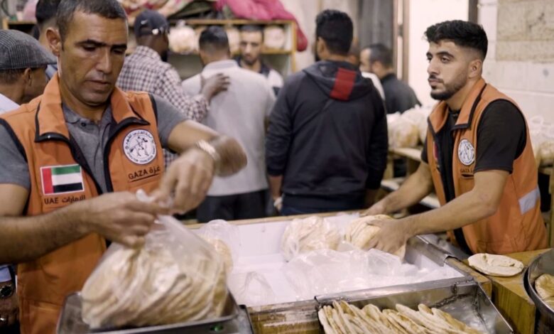 الإمارات تطلق مبادرة مشروع "الخبز المدعم" لمساندة سكان غزة 1 الإمارات تطلق مبادرة مشروع "الخبز المدعم" لمساندة سكان غزة