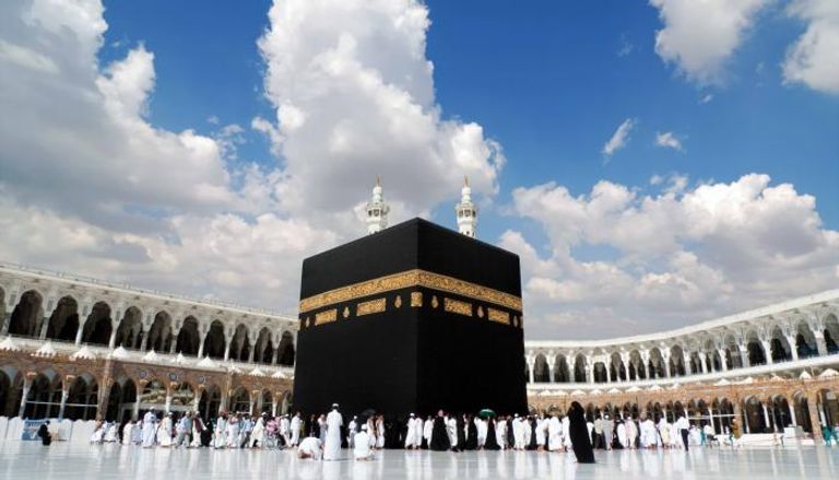 الأول في 2023.. الشمس تتعامد على الكعبة المشرفة
