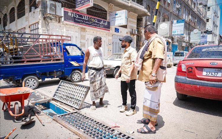 صيرة ترفع جاهزيتها لمواجهة الأمطار.. بن جرادي يتفقد أعمال تنظيف شبكة التصريف