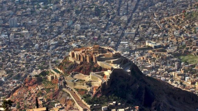 بالتفاصيل: تعز... 70 مخفياً قسرياً وأكثر من 16 سجناً خارجاً عن القانون 1 بالتفاصيل: تعز... 70 مخفياً قسرياً وأكثر من 16 سجناً خارجاً عن القانون