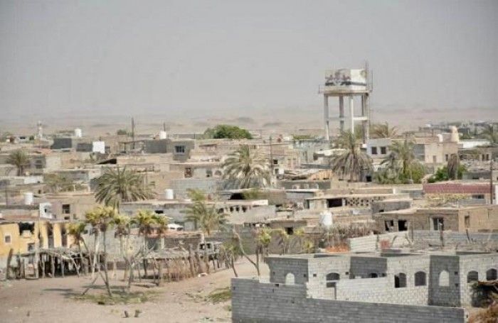 بقذائف المدفعية..مليشيات الحوثي تقصف القرى السكنية في الدريهمي 1 بقذائف المدفعية..مليشيات الحوثي تقصف القرى السكنية في الدريهمي