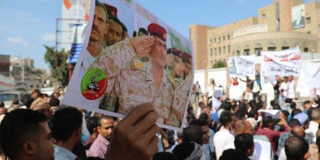 نشطاء وعسكريون عن تعيين الشمساني قائداً للواء 35 مدرع: طعنة في ظهر قوى تعز الوطنية