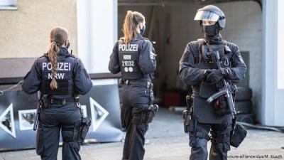اكتشاف خلية يمينية متطرفة في صفوف الشرطة الألمانية