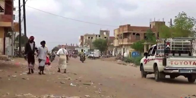 الحديدة.. مليشيات الحوثي تقصف بالمدفعيات أحياء سكنية بحيس
