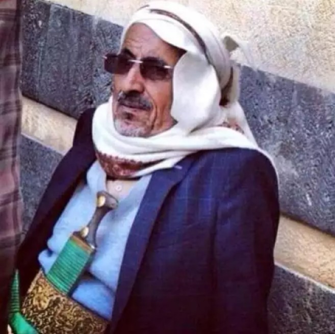 مليشيات الحوثي تقتحم منزل شيخ قبلي وتطلق النار عليه في صنعاء 1 مليشيات الحوثي تقتحم منزل شيخ قبلي وتطلق النار عليه في صنعاء