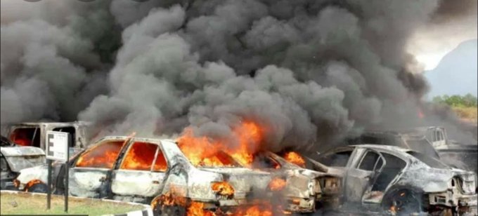 نجاة عمال مطعم يمني من تفجير مميت في العاصمة الصومالية 1 نجاة عمال مطعم يمني من تفجير مميت في العاصمة الصومالية