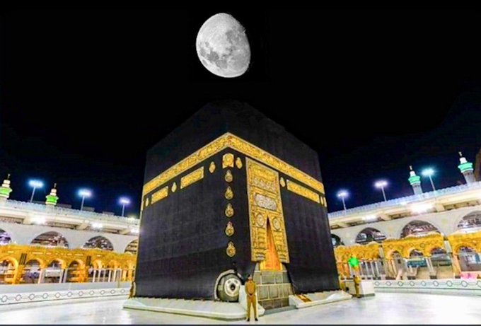سماء مكة المكرمة على موعد مع ظاهرة فلكية نادرة 1 سماء مكة المكرمة على موعد مع ظاهرة فلكية نادرة