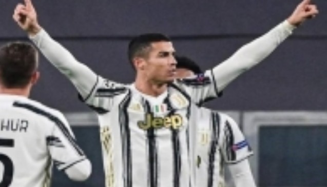 كريستيانو رونالدو يستعد لتحقيق رقم قياسي جديد في مباراة كالياري
