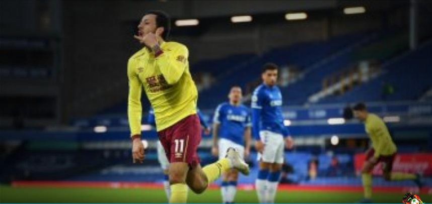 إيفرتون ينهزم امام ضيفه بيرنلي في الدوري الانجليزي الممتاز