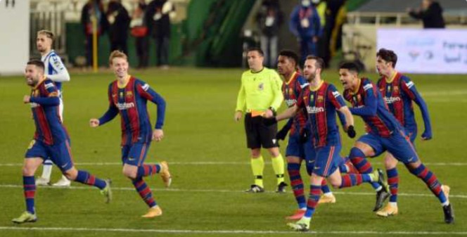 برشلونة يمطر شباك ريال سوسيداد بـ 6 أهداف فى الدوري الإسبانى 1 برشلونة يمطر شباك ريال سوسيداد بـ 6 أهداف فى الدوري الإسبانى