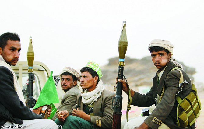 عكاظ: مليشيا الحوثي تواصل إبتزار التجار وتفرض أموال خارجة عن القانون 1 عكاظ: مليشيا الحوثي تواصل إبتزار التجار وتفرض أموال خارجة عن القانون