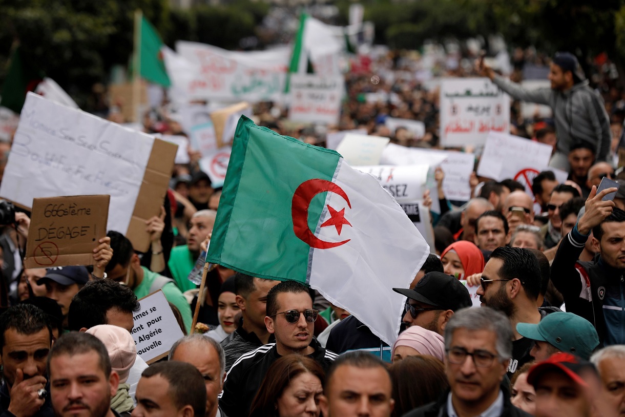 الجزائر تتهم سفارة “دولة كبرى” بتمويل أعمال تحريضية بالبلاد 1 الجزائر تتهم سفارة “دولة كبرى” بتمويل أعمال تحريضية بالبلاد