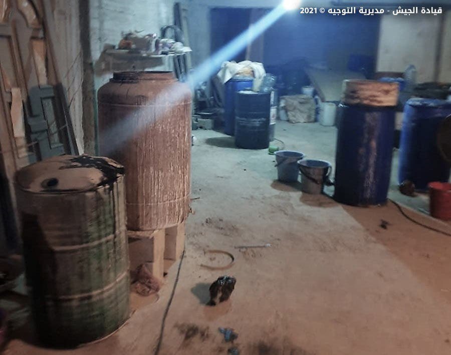 الجيش اللبناني يضبط معملاً لتصنيع مخدر الكبتاغون في بعلبك 1 الجيش اللبناني يضبط معملاً لتصنيع مخدر الكبتاغون في بعلبك