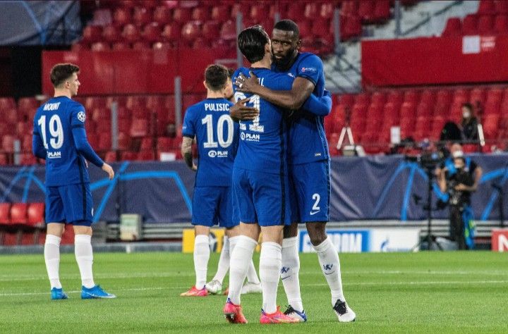 آرسنال يتأهل الى نصف نهائي الدوري الأوروبي بعد فوزه على سلافيا براج 1 آرسنال يتأهل الى نصف نهائي الدوري الأوروبي بعد فوزه على سلافيا براج