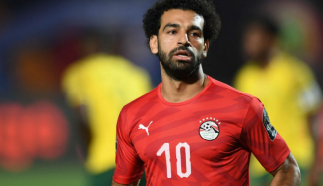 محمد صلاح يمنح شارة القيادة للمنتخب المصري الأول 1 محمد صلاح يمنح شارة القيادة للمنتخب المصري الأول
