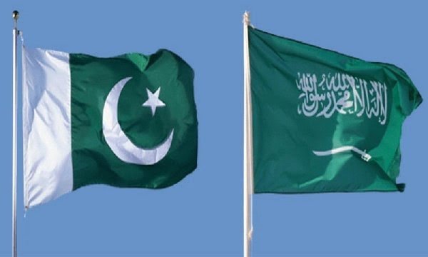 رئيس وزراء باكستان إلى السعودية في زيارة رسمية