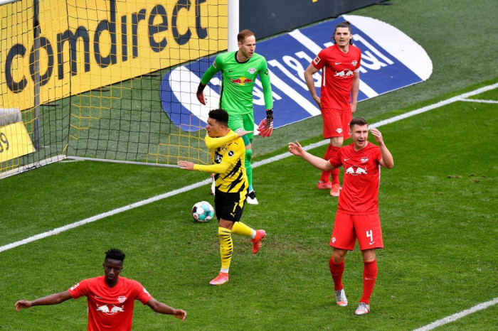 رسميا.. بايرن ميونخ يتوج بطلاً للدوري الألماني 1 رسميا.. بايرن ميونخ يتوج بطلاً للدوري الألماني