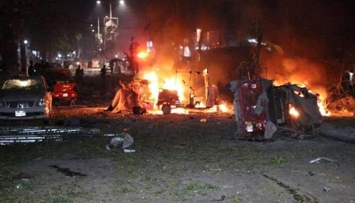 مقتل 8 من أفراد الشرطة بانفجار سيارة مفخخة في مقديشو 1 مقتل 8 من أفراد الشرطة بانفجار سيارة مفخخة في مقديشو