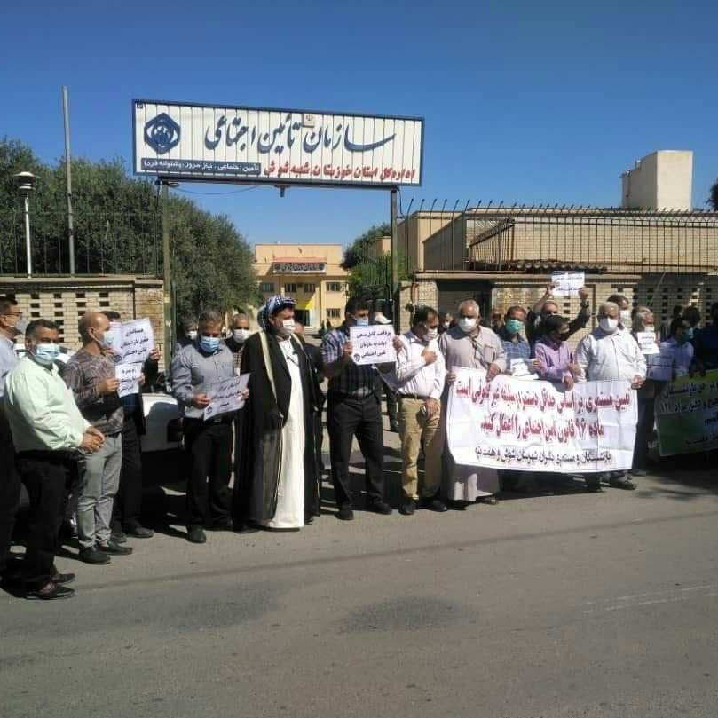 إيران تهاجم تجمعاً وتعتقل 30 متقاعداً في يوم العمال 1 إيران تهاجم تجمعاً وتعتقل 30 متقاعداً في يوم العمال