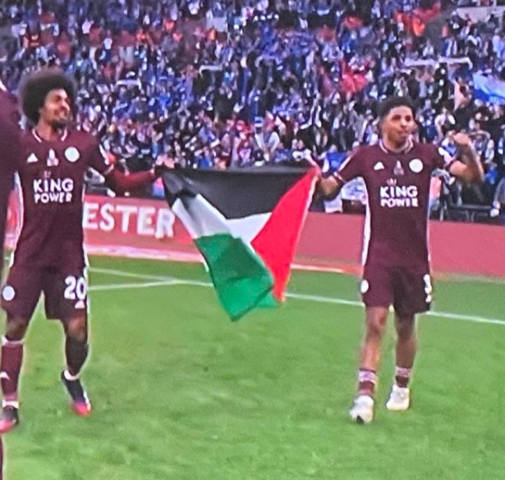 ليستر سيتي يتوج للمرة الأولى بلقب كأس الاتحاد الإنجليزي 1 ليستر سيتي يتوج للمرة الأولى بلقب كأس الاتحاد الإنجليزي