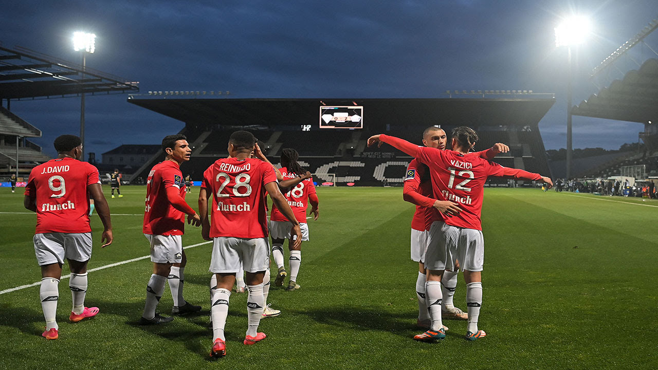 لأول مرة منذ 10 سنوات.. ليل يتوج بلقب الدوري الفرنسي 1 لأول مرة منذ 10 سنوات.. ليل يتوج بلقب الدوري الفرنسي