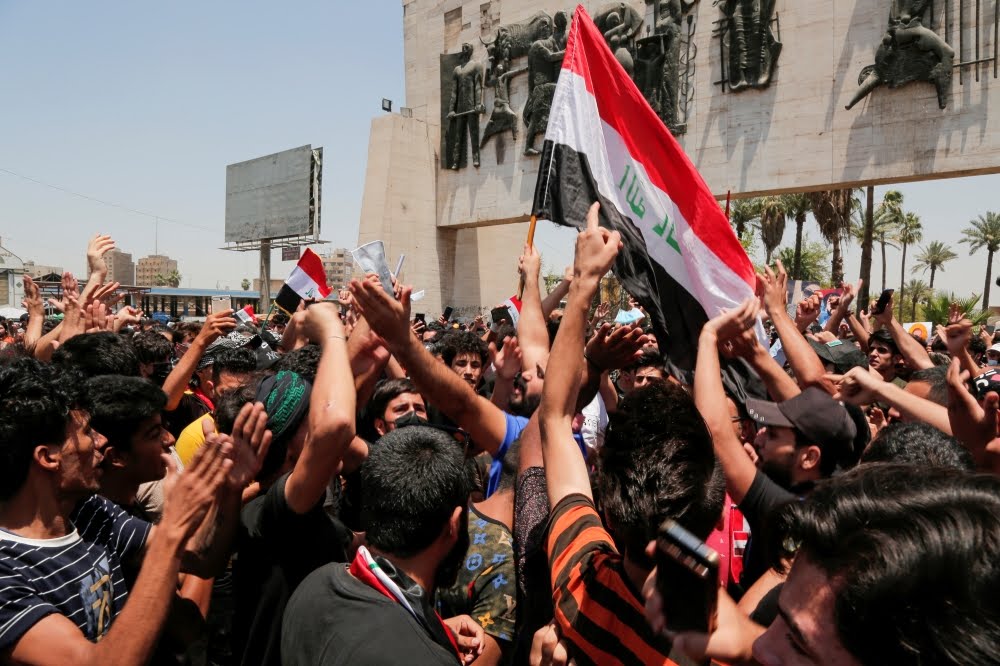 العراق .. مظاهرات احتجاجية للمطالبة بالكشف عن مستهدفي الناشطين المدنيين 1 العراق .. مظاهرات احتجاجية للمطالبة بالكشف عن مستهدفي الناشطين المدنيين