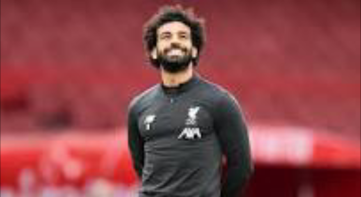 محمد صلاح يحصل على جائزة أفضل لاعب بالدوري الإنجليزي الممتاز 1 محمد صلاح يحصل على جائزة أفضل لاعب بالدوري الإنجليزي الممتاز