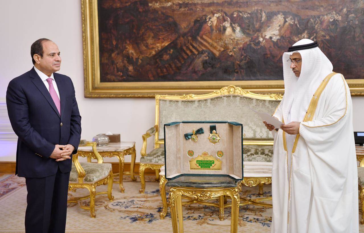 البرلمان العربي يمنح السيسي"وسام القائد" 1 البرلمان العربي يمنح السيسي"وسام القائد"