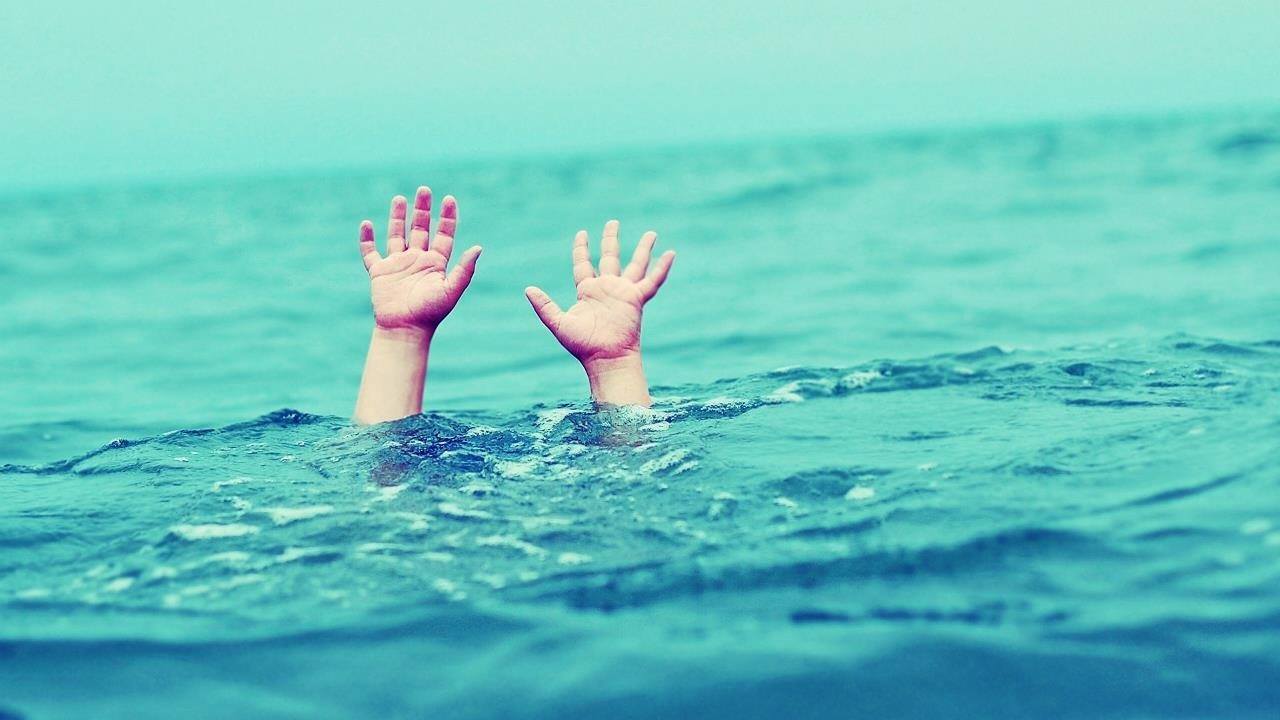 إسباني يقتل طفلتيه ويلقي جثتيهما في البحر 1 إسباني يقتل طفلتيه ويلقي جثتيهما في البحر