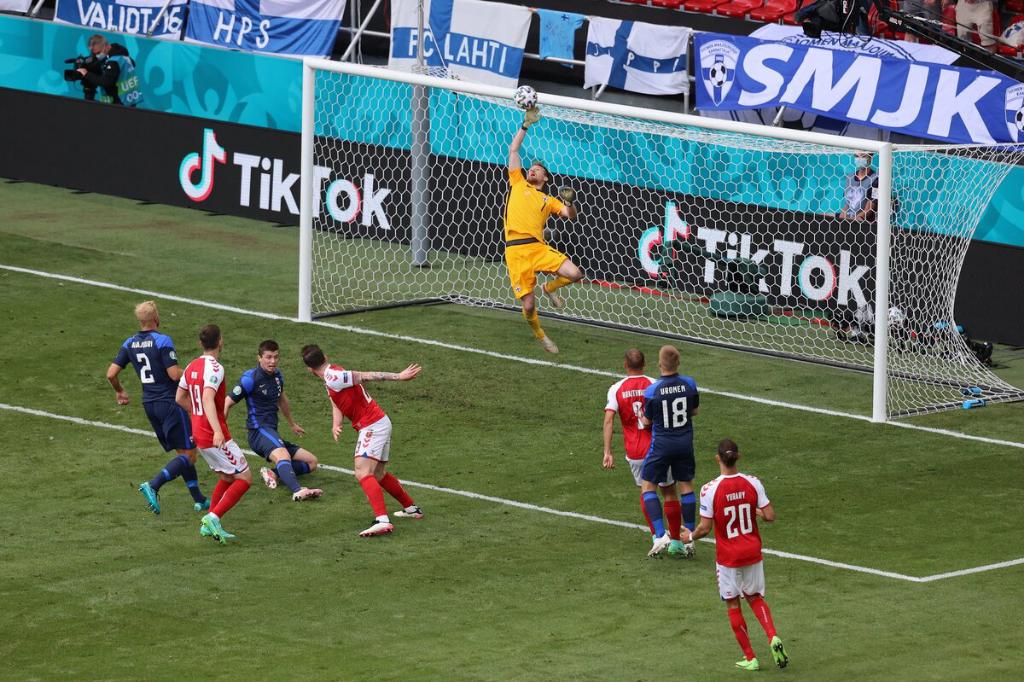 كأس امم أوروبا.. فنلندا تخطف فوزا تاريخيا من الدنمارك 1 كأس امم أوروبا.. فنلندا تخطف فوزا تاريخيا من الدنمارك