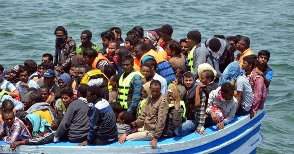 وفاة 17 مهاجرا بنغاليا بعد تحطم قارب قبالة تونس