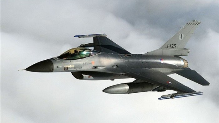 إصابة شخصين جراء اصطدام مقاتلة F 16 في إحدى القواعد الجوية بهولندا 1 إصابة شخصين جراء اصطدام مقاتلة F 16 في إحدى القواعد الجوية بهولندا