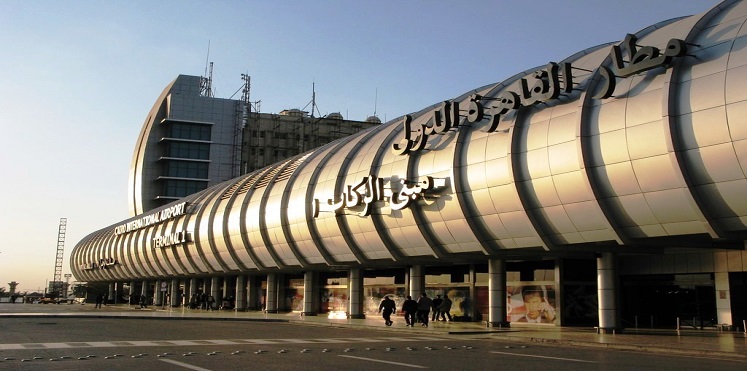 ضبط يمني يحمل مواد مخدرة في مطار القاهرة