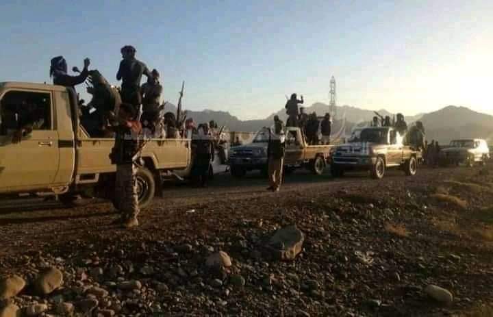 لمواجهة الحوثيين.. قبائل يافع تدفع بتعزيزات عسكرية كبيرة إلى حدق