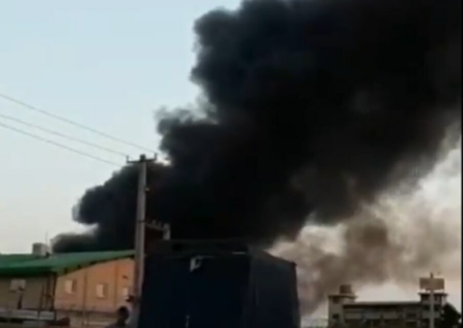 إندلاع حريق هائل في مصنع غربي طهران 1 إندلاع حريق هائل في مصنع غربي طهران