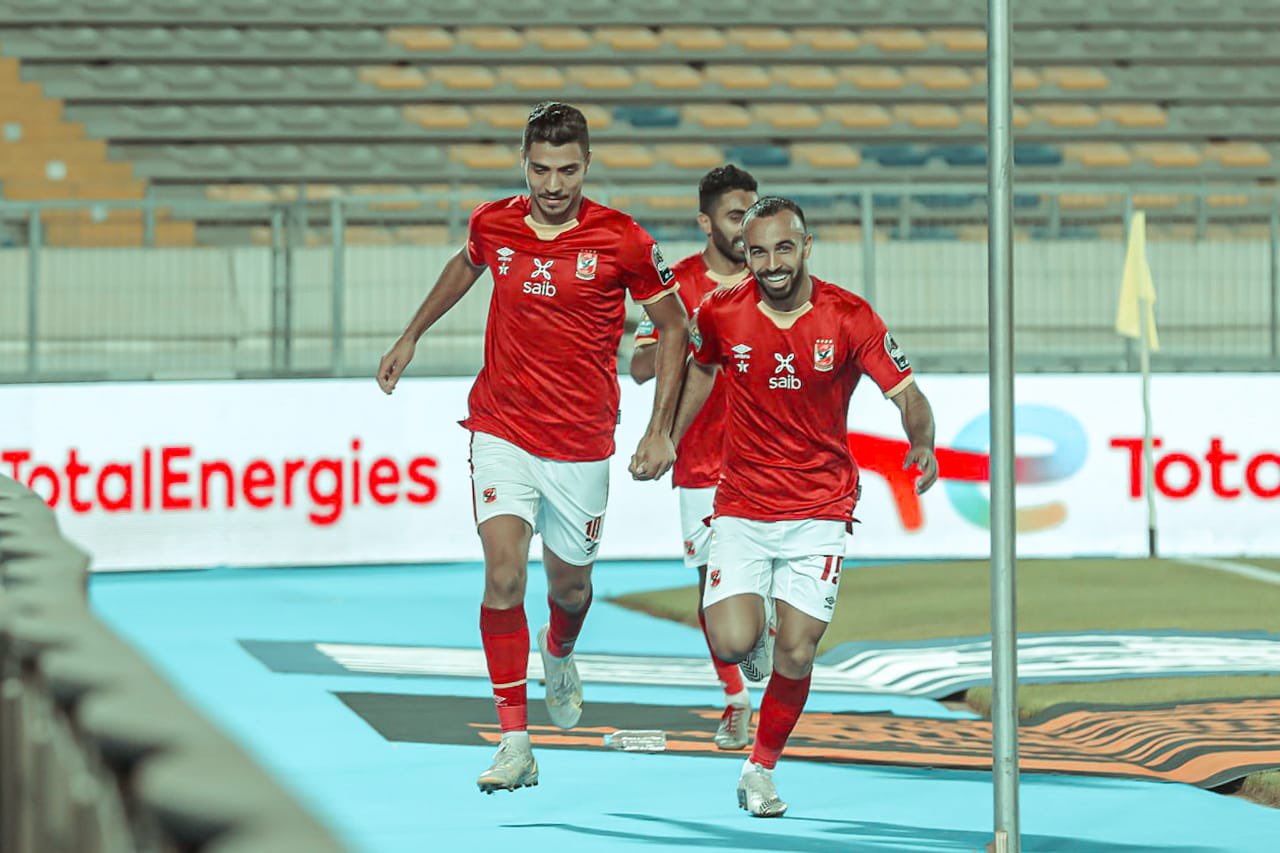 الأهلي المصري يتوج باللقب العاشر ل دوري الأبطال على حساب كايز تشيفز 1 الأهلي المصري يتوج باللقب العاشر ل دوري الأبطال على حساب كايز تشيفز