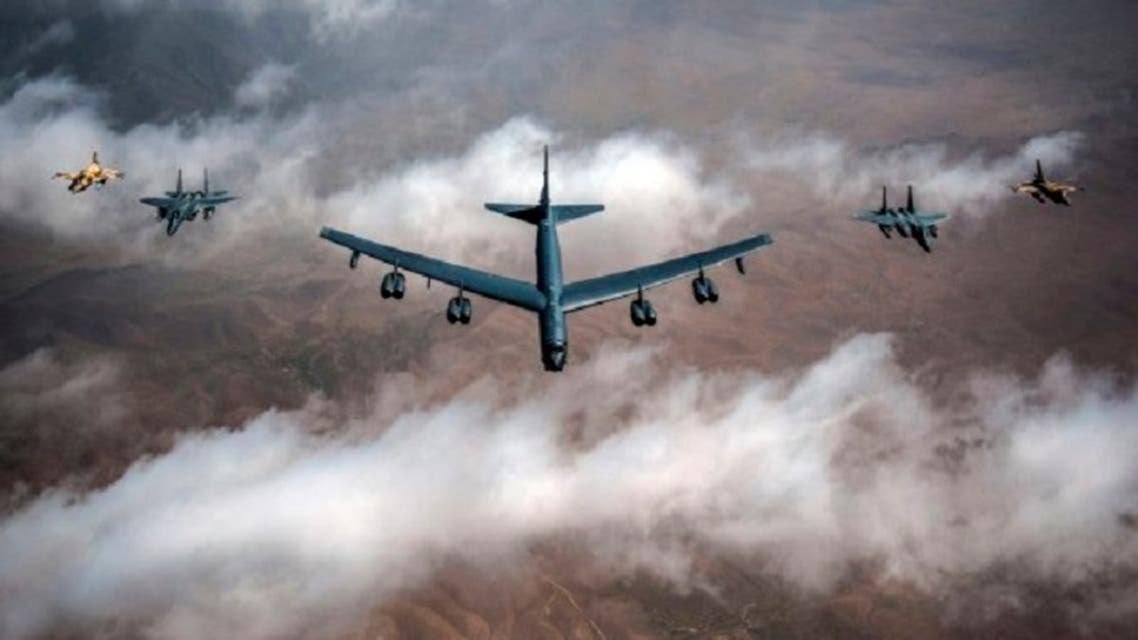 قصف أمريكي لمواقع طالبان بقاذفات B52 في 3 مدن أفغانية 1 قصف أمريكي لمواقع طالبان بقاذفات B52 في 3 مدن أفغانية