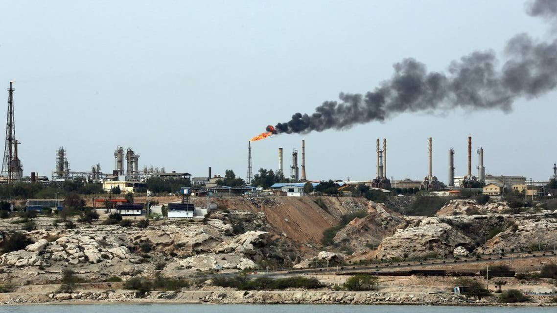 حوداث غامضة .. حريق في مصنع بتروكيماويات جنوب غربي إيران 1 حوداث غامضة .. حريق في مصنع بتروكيماويات جنوب غربي إيران