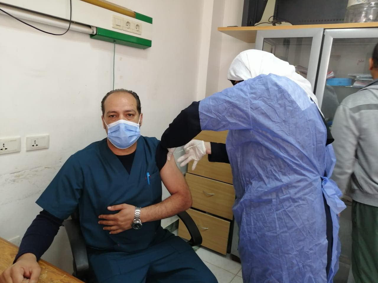 مصر.. التطعيم ضد كورونا إلزامي لكل من هم فوق 18 عاما 1 مصر.. التطعيم ضد كورونا إلزامي لكل من هم فوق 18 عاما