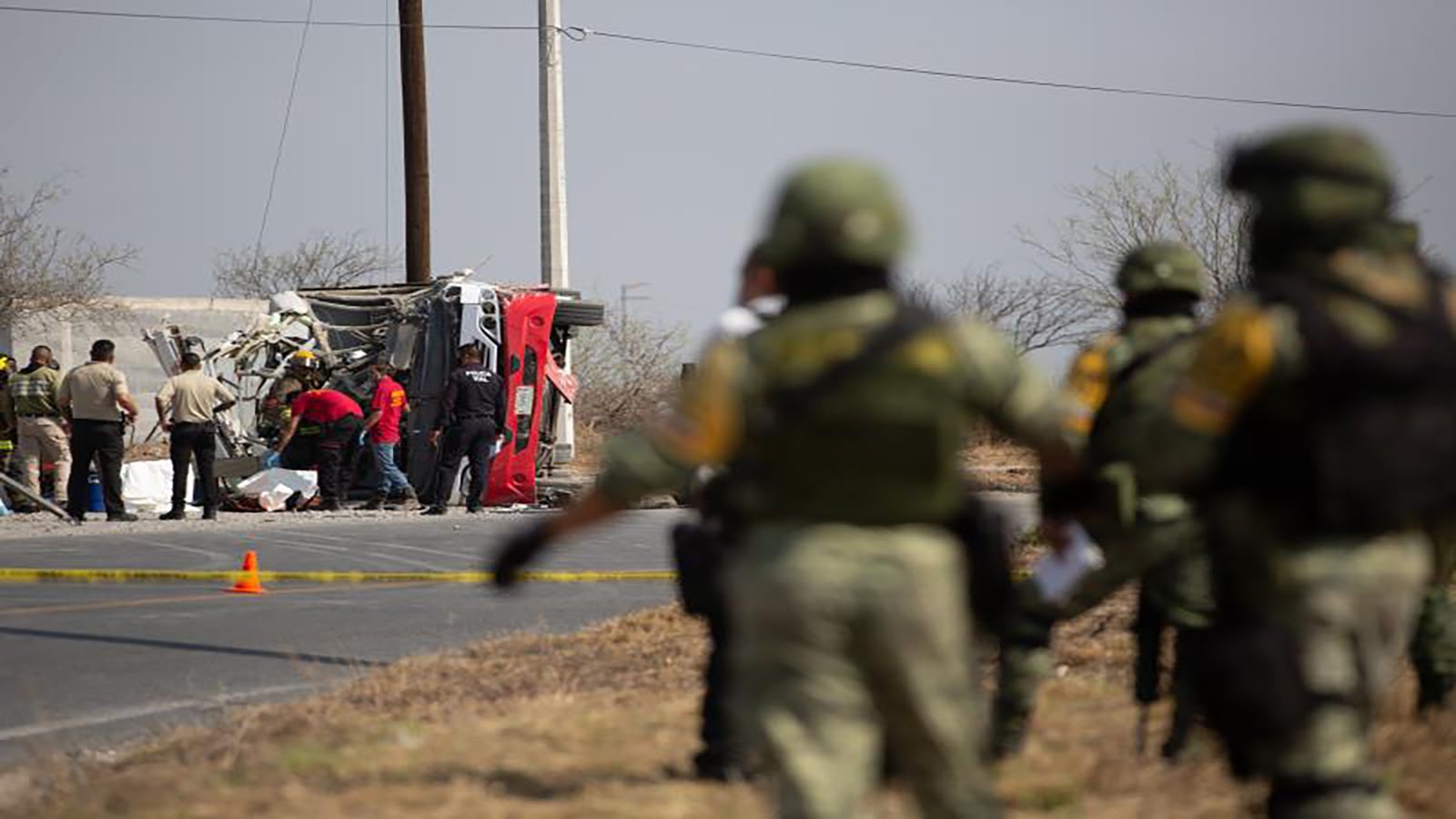 المكسيك.. مقتل 16 شخصاً إثر اصطدام حافلة بشاحنة 1 المكسيك.. مقتل 16 شخصاً إثر اصطدام حافلة بشاحنة