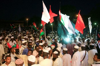 مخزون السودان من الدواء والوقود والقمح يوشك على النفاد 1 مخزون السودان من الدواء والوقود والقمح يوشك على النفاد