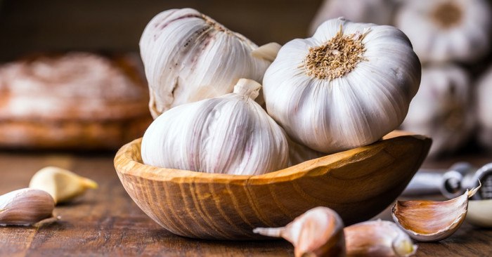 فوائد الثوم عديدة.. تعرف عليها 1 فوائد الثوم عديدة.. تعرف عليها