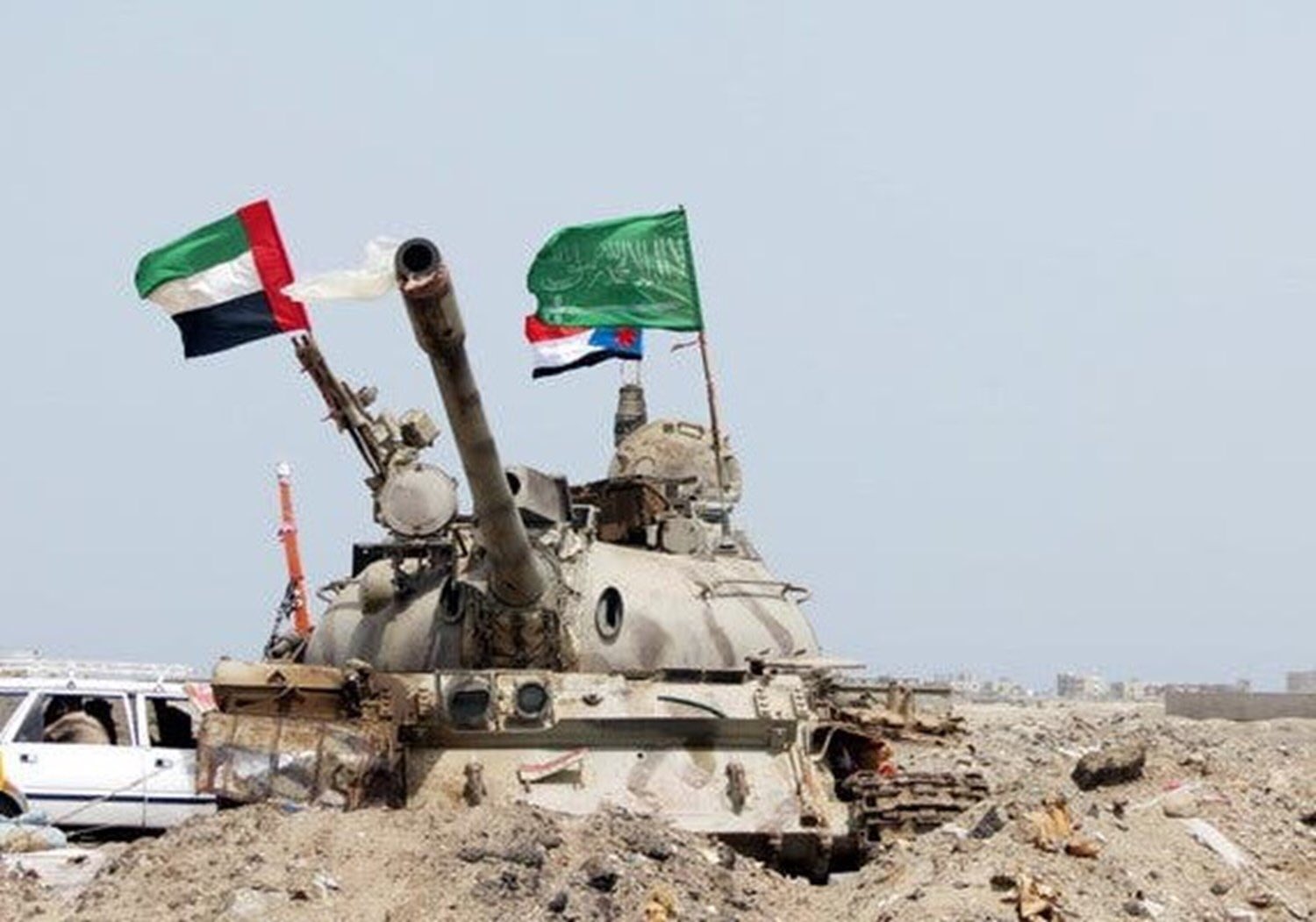 بعدما حرّرتها الإمارات.. خيانات الشرعية تهدم البطولات وتنصب الحوثي في مأرب 1 بعدما حرّرتها الإمارات.. خيانات الشرعية تهدم البطولات وتنصب الحوثي في مأرب