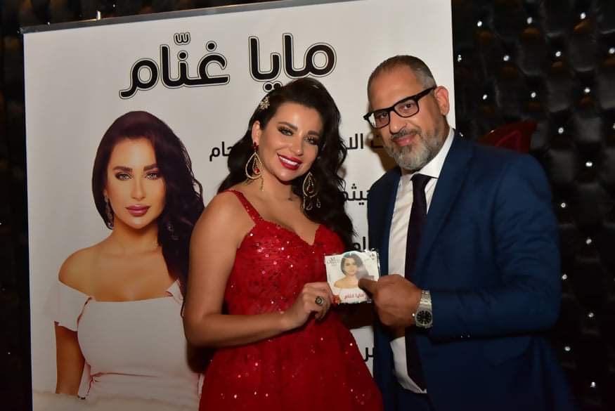 مايا غنّام تطلق كليب " طلاع من راسي " وألبومها الاول