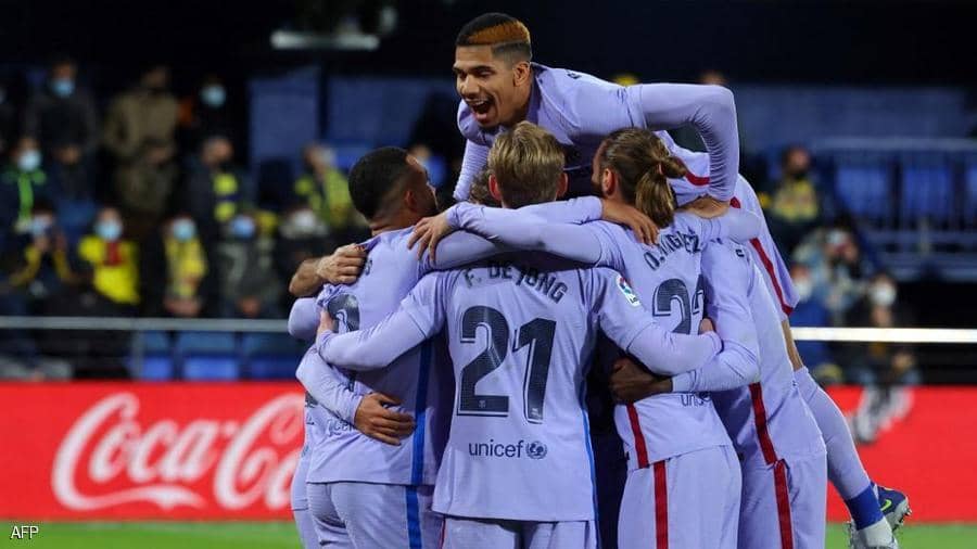 برشلونة يخطف فوزا قاتلا من فياريال بثلاثية فى الدوري الإسباني