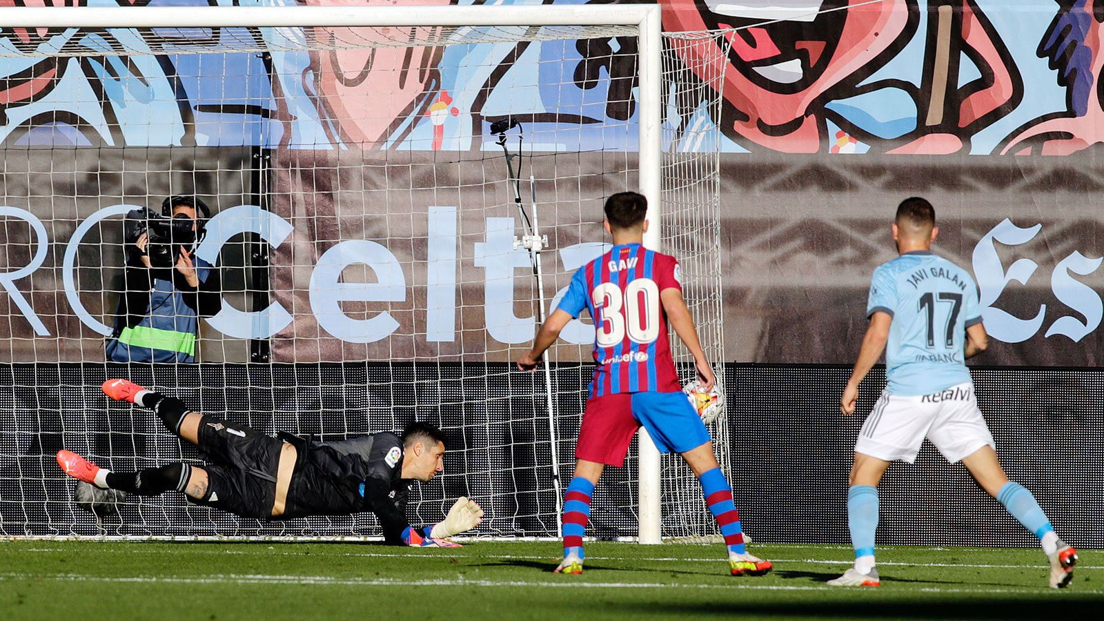 ترتيب الدوري الإسباني.. سيلتا فيغو يقتنص تعادلا قاتلا أمام برشلونة
