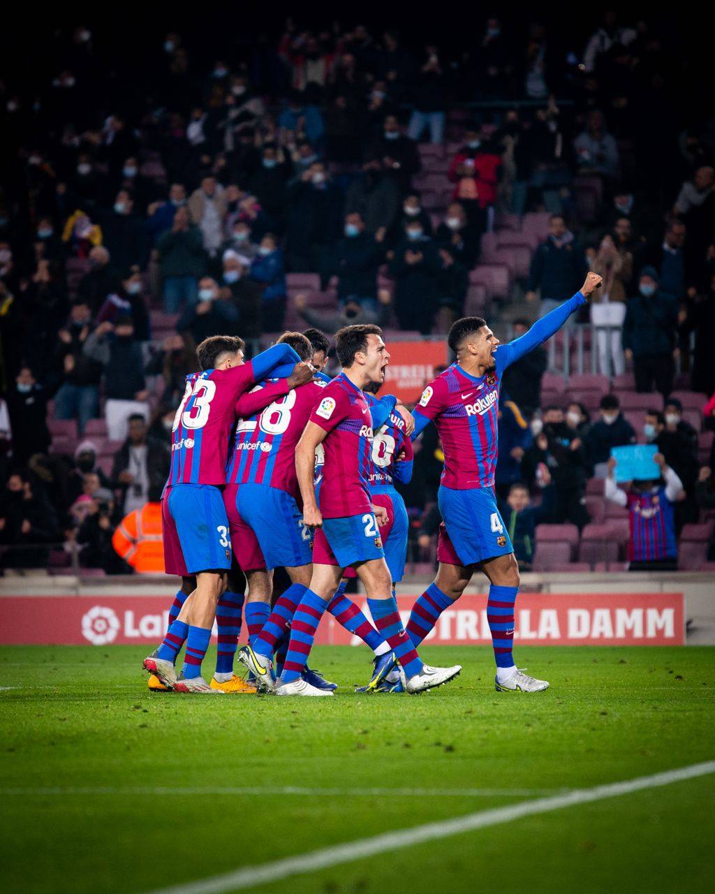 برشلونة يفوز على التشي بثلاثة أهداف في الدوري الإسباني