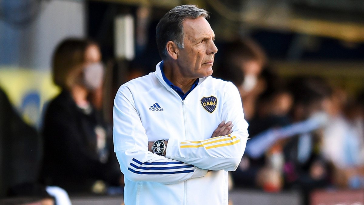 نادي النصر السعودي يعين الأرجنتيني ميغيل أنخيل روسو مدربًا للفريق الأول