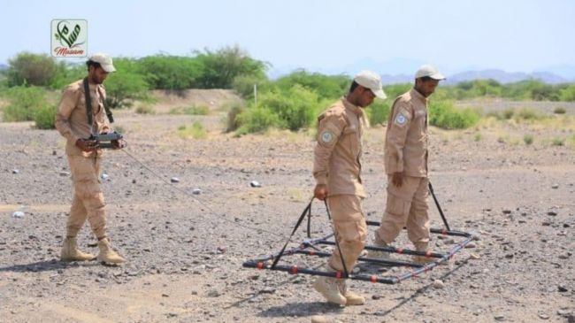 فقدان بطلين من مشروع مسام النبيل بمنطقة الأكبر في حيس 7 فقدان بطلين من مشروع مسام النبيل بمنطقة الأكبر في حيس
