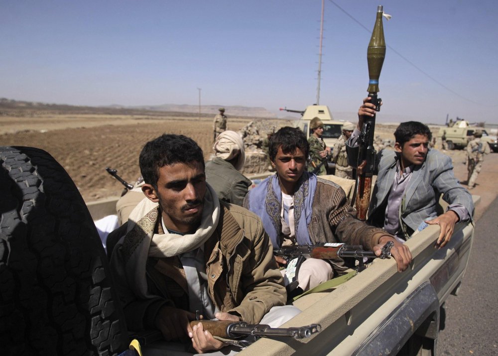 وزارة الدفاع: مليشيا الحوثي تعدم مقاتليها الرافضين للقتال